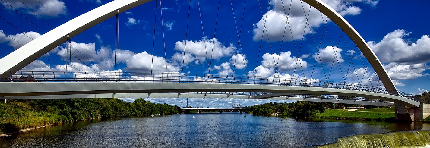 Bridge over Des Moines River
