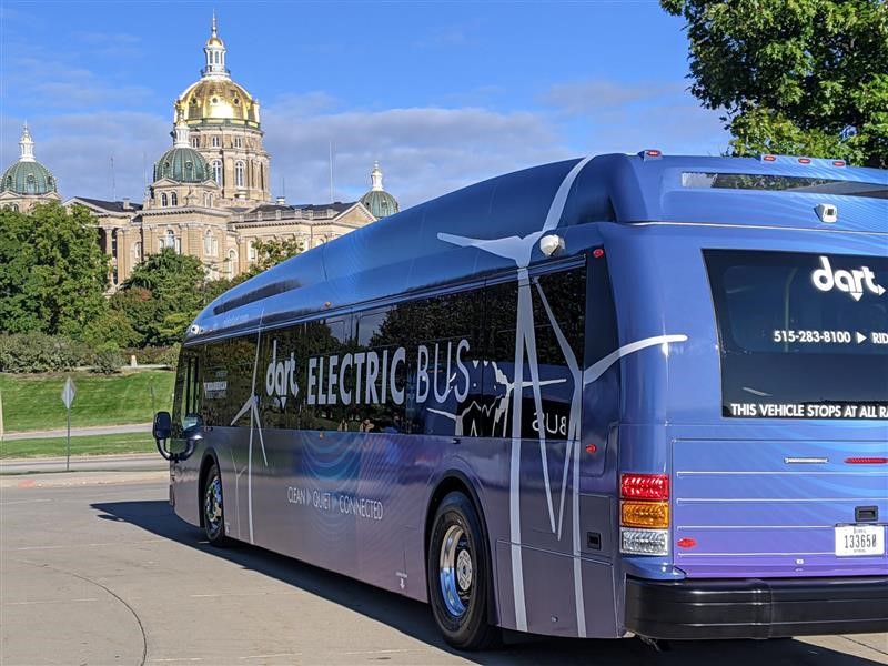 DART electric bus with Iowa Capitol in background