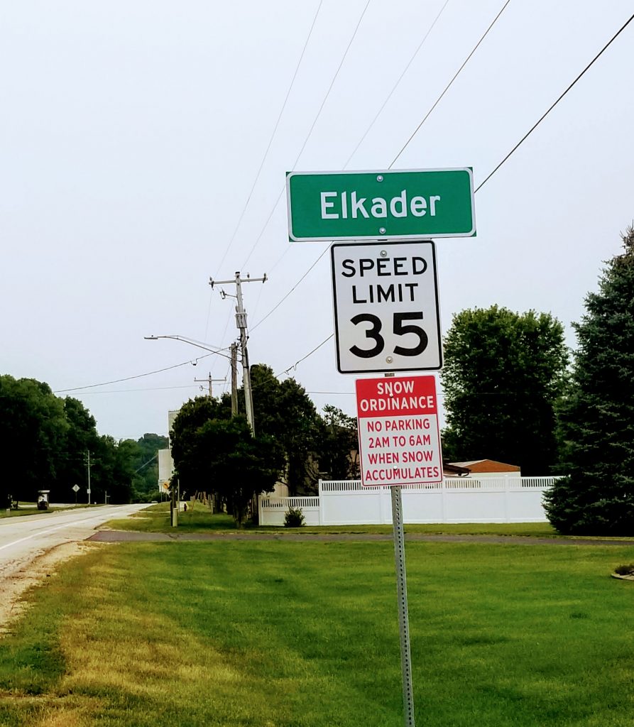 Elkader Town Sign