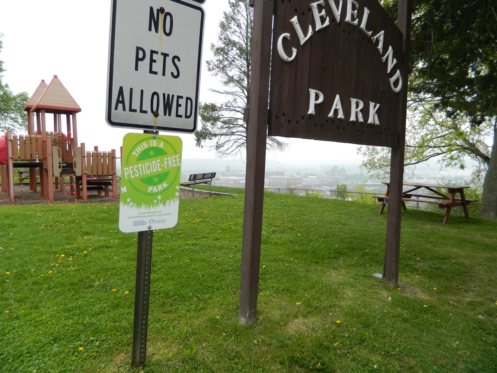 Cleveland Park Signs